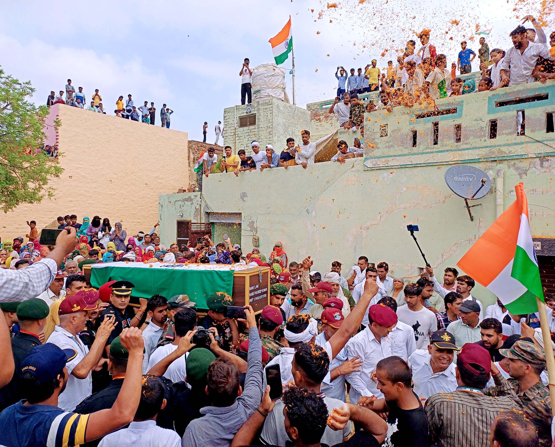 jind । शहीद की अंतिम यात्रा में उमड़ा जनसैलाब।